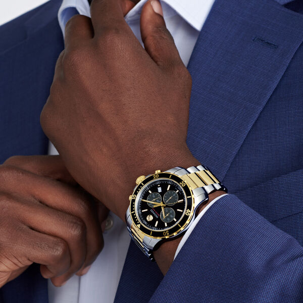 Movado Series 800 Chronograph -Stainless Steel with Black Dial 2600146