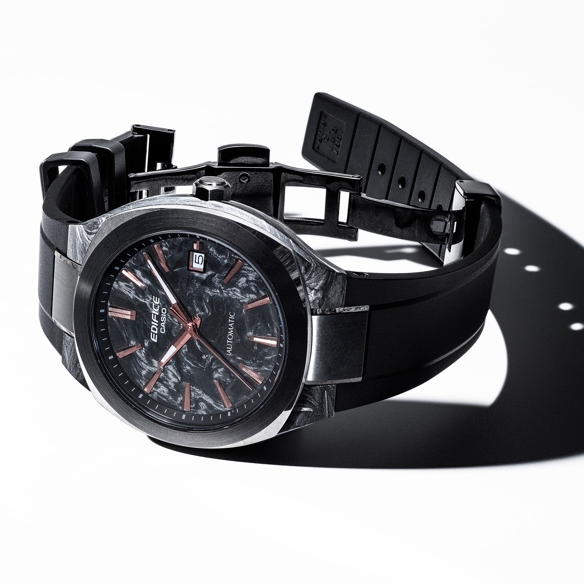 Casio Edifice Automatique - Cadran en Carbone Forgé - Blanc