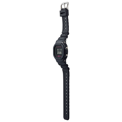 Casio G-Shock -  Digital - DW5600PK-1