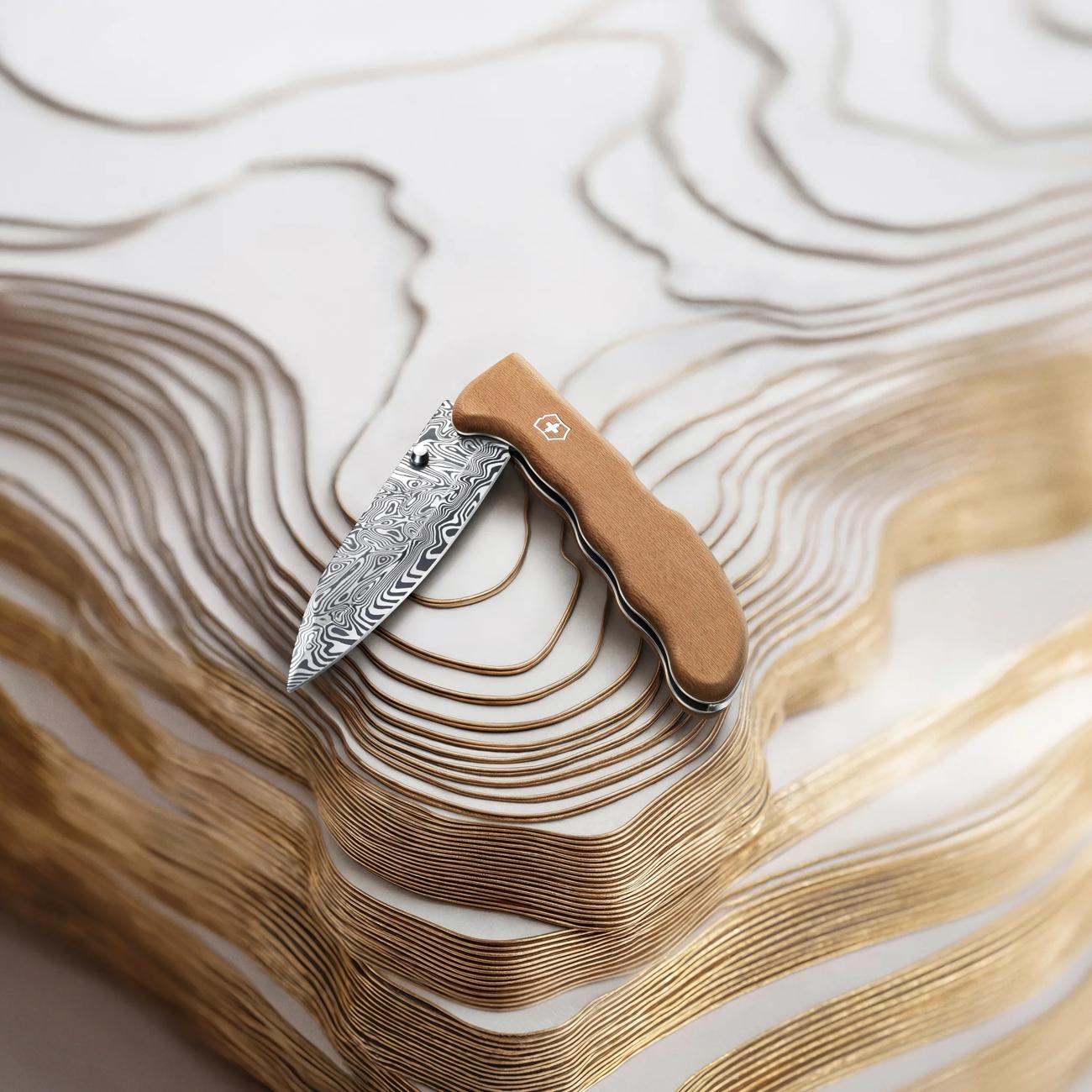 Victorinox - Evoke Wood Damast Limited Edition 2026
