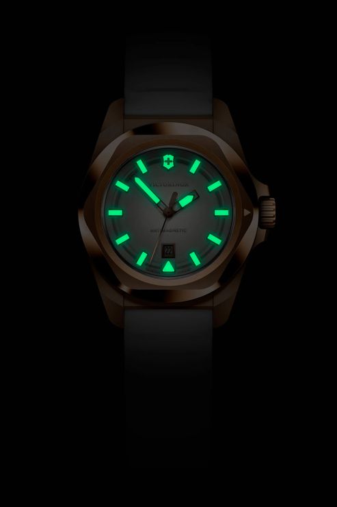 Victorinox Watch - 32mm I.N.O.X 242037