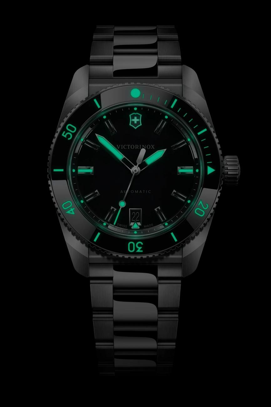 Victorinox Maverick 242105 39mm automatic watch with black dial and stainless-steel bracelet
