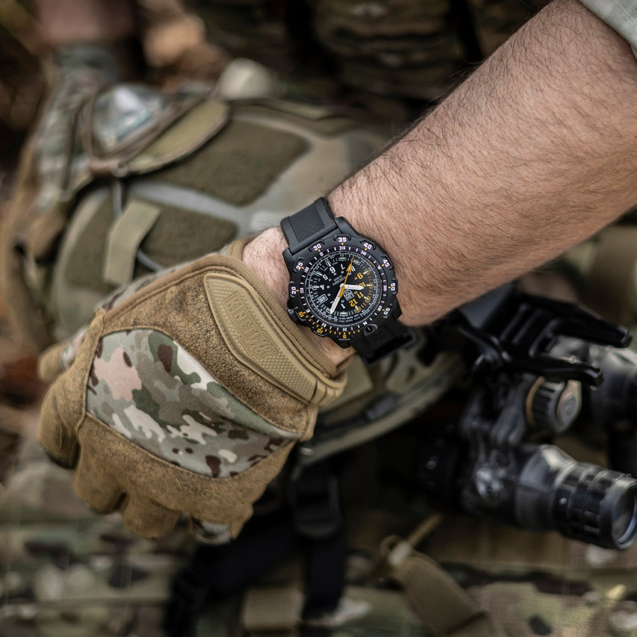 Luminox - Recon 8825.H.SET