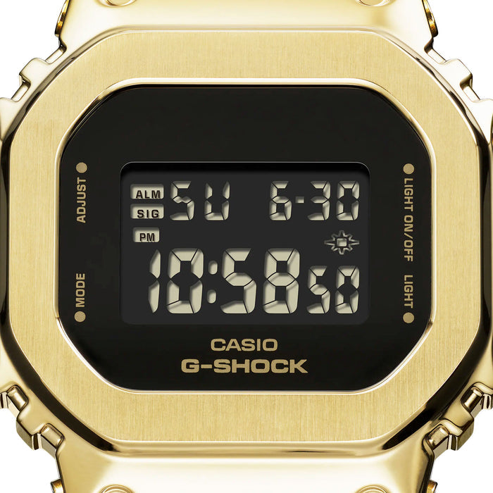 Casio G-Shock - GM5600 - Gold &amp; Black
