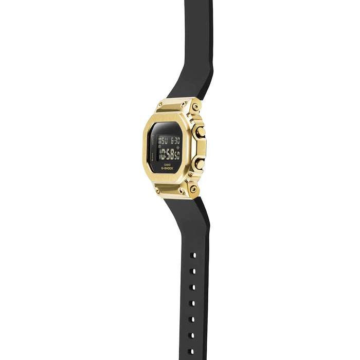 Casio G-Shock - GM5600 - Gold &amp; Black
