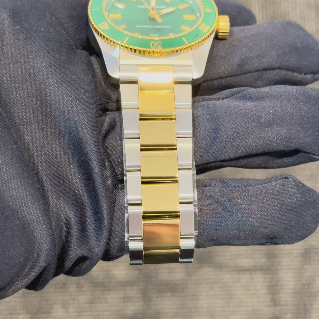 Victorinox Watch - Maverick 39mm - Green Dial