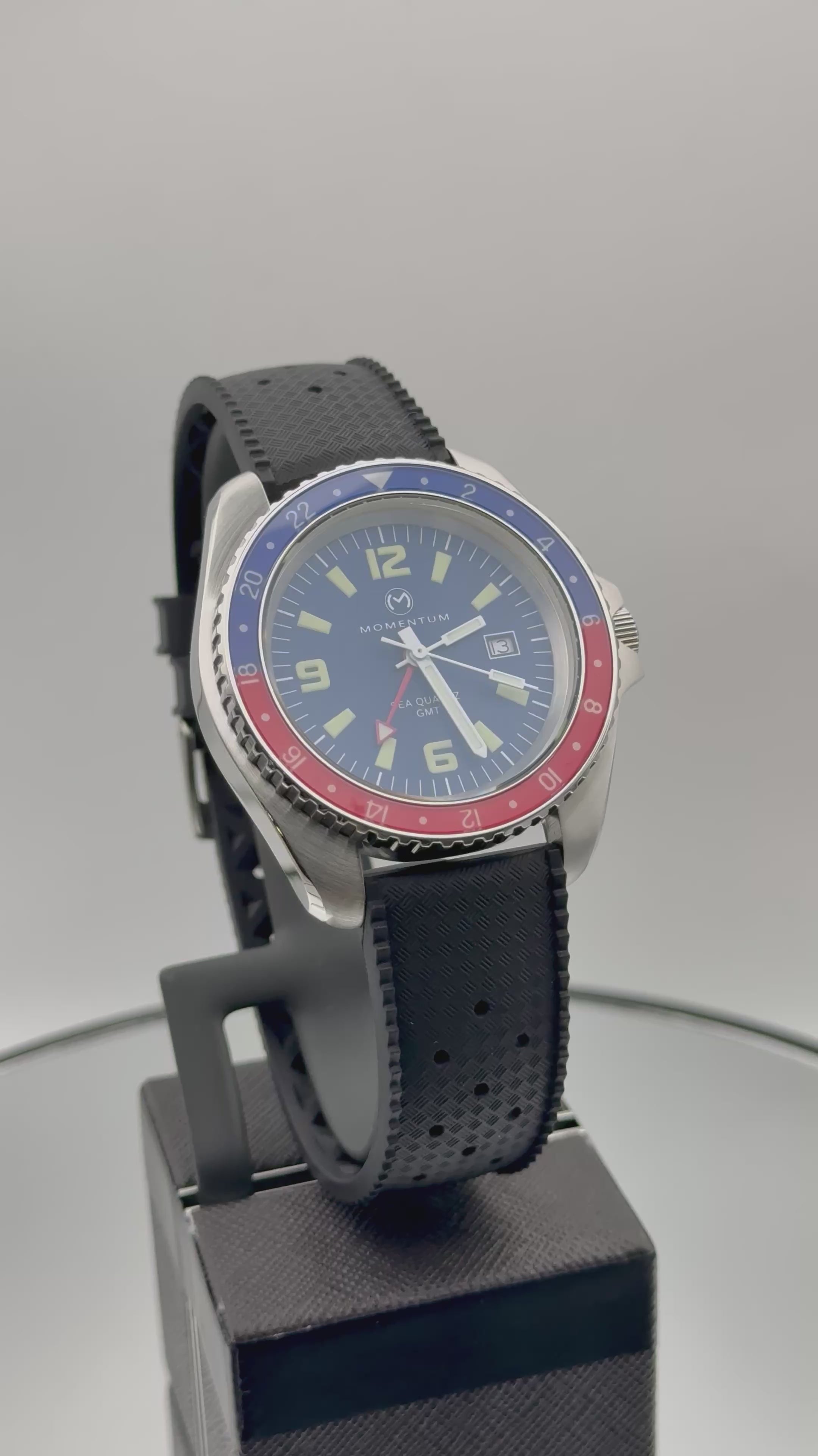 Momentum Sea Quartz 30 - GMT