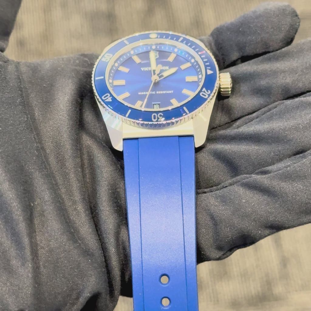 Victorinox Watch - Maverick 39mm - Blue Dial