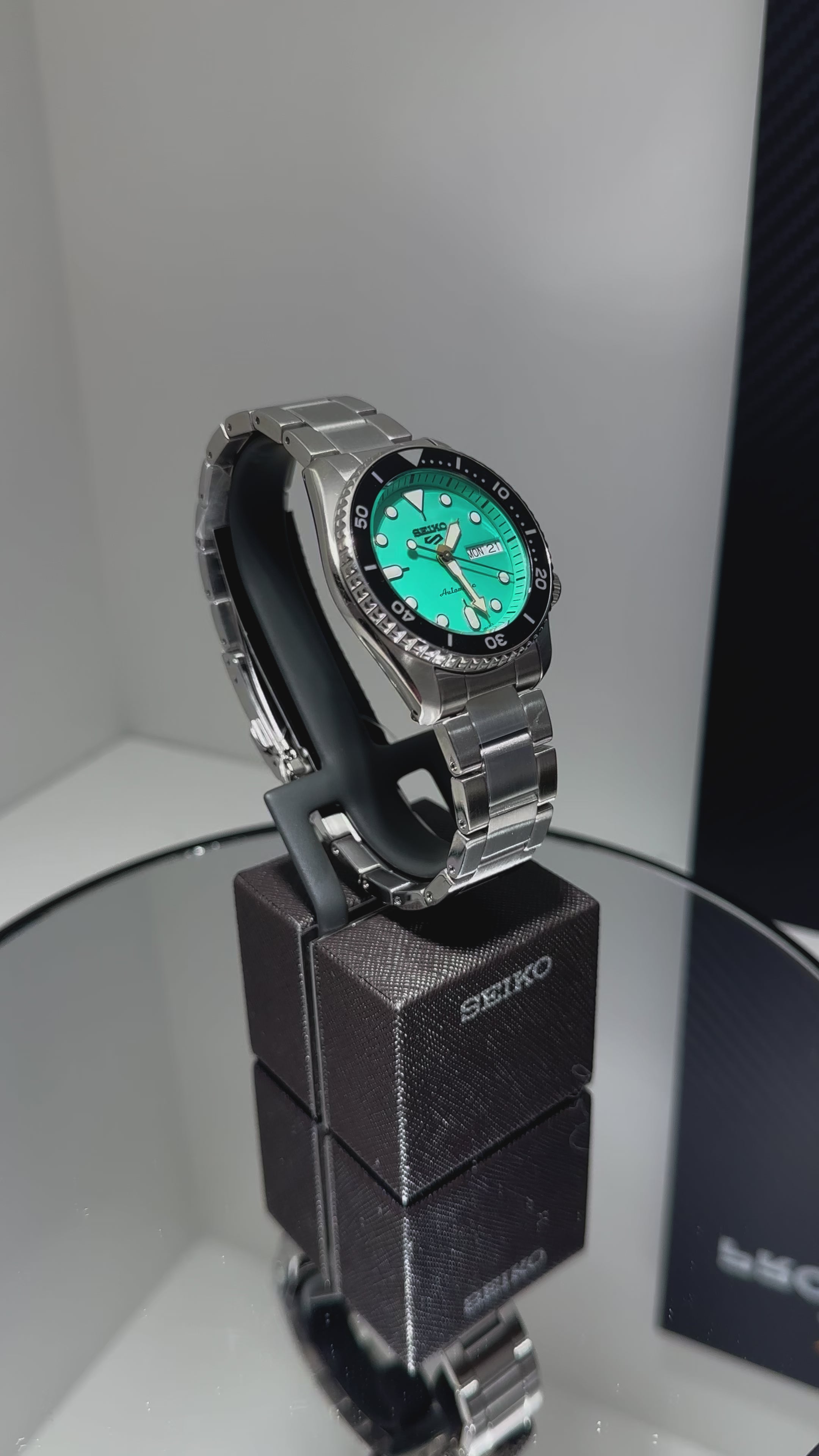 Seiko 5 Sport 38mm - 'Midi' Teal