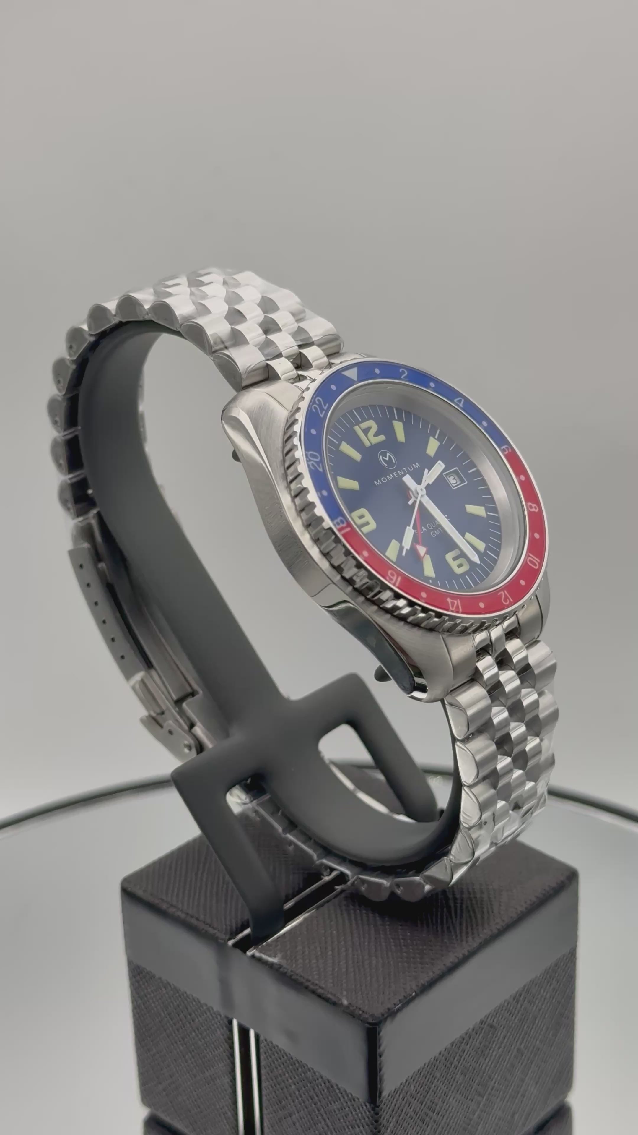 Momentum Sea Quartz 30 - Cadran noir