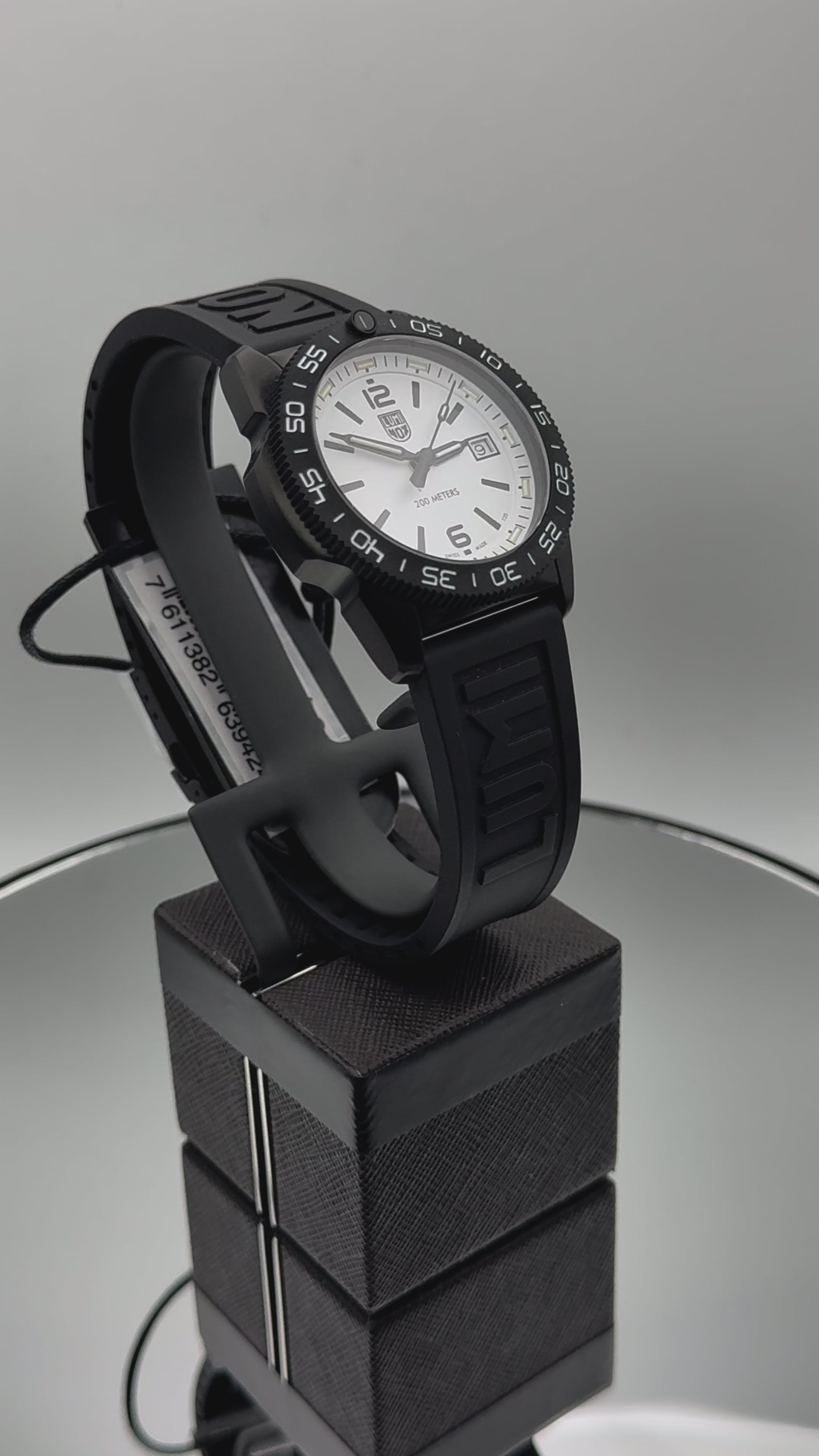 Luminox - Pacific Diver Ripple 39 mm - Cadran blanc