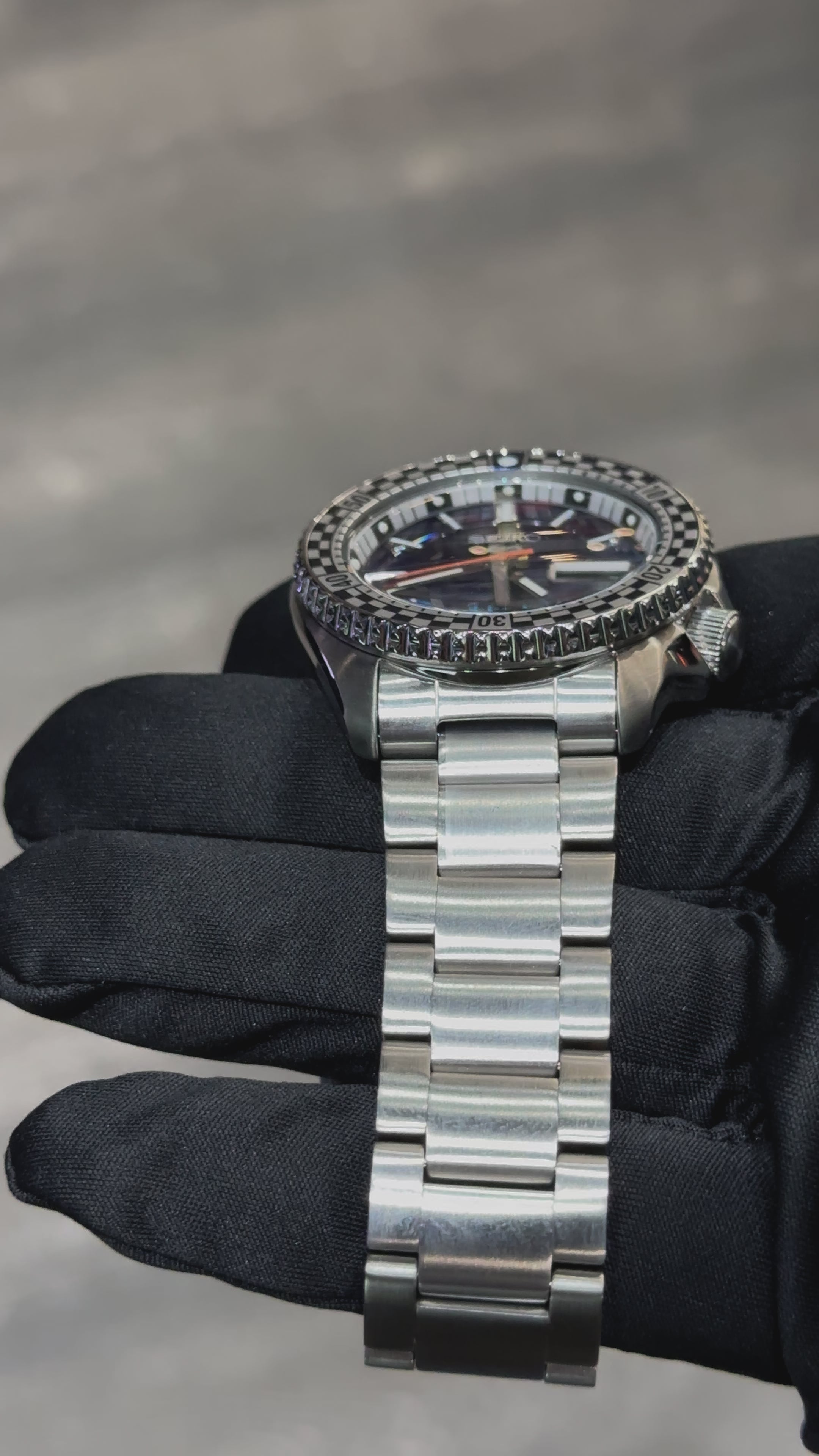 Seiko 5 Sport  Retro 1969 - Petrol Blue ‘Checker Flag’