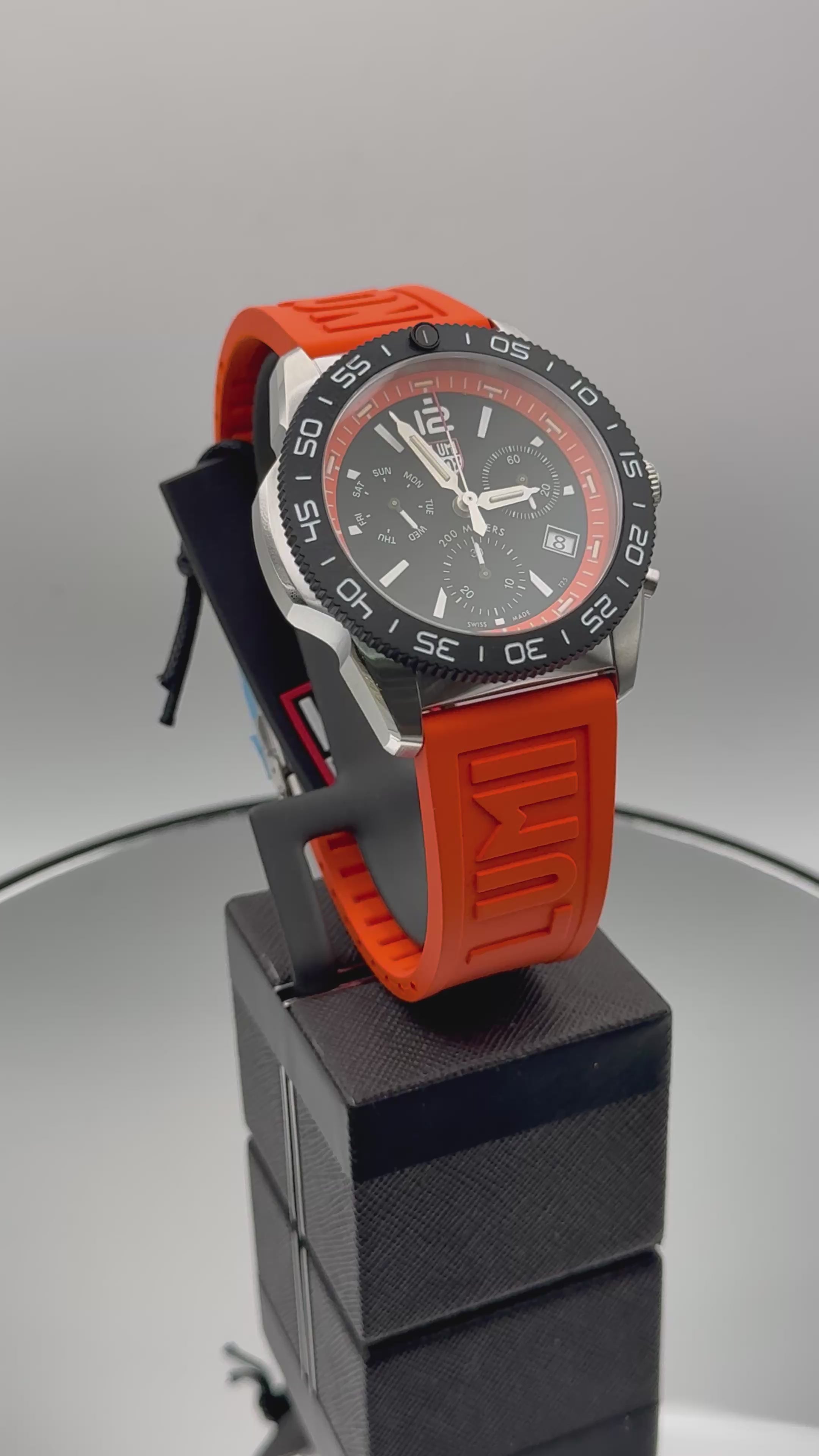 Luminox - Pacific Diver Chrono - Orange