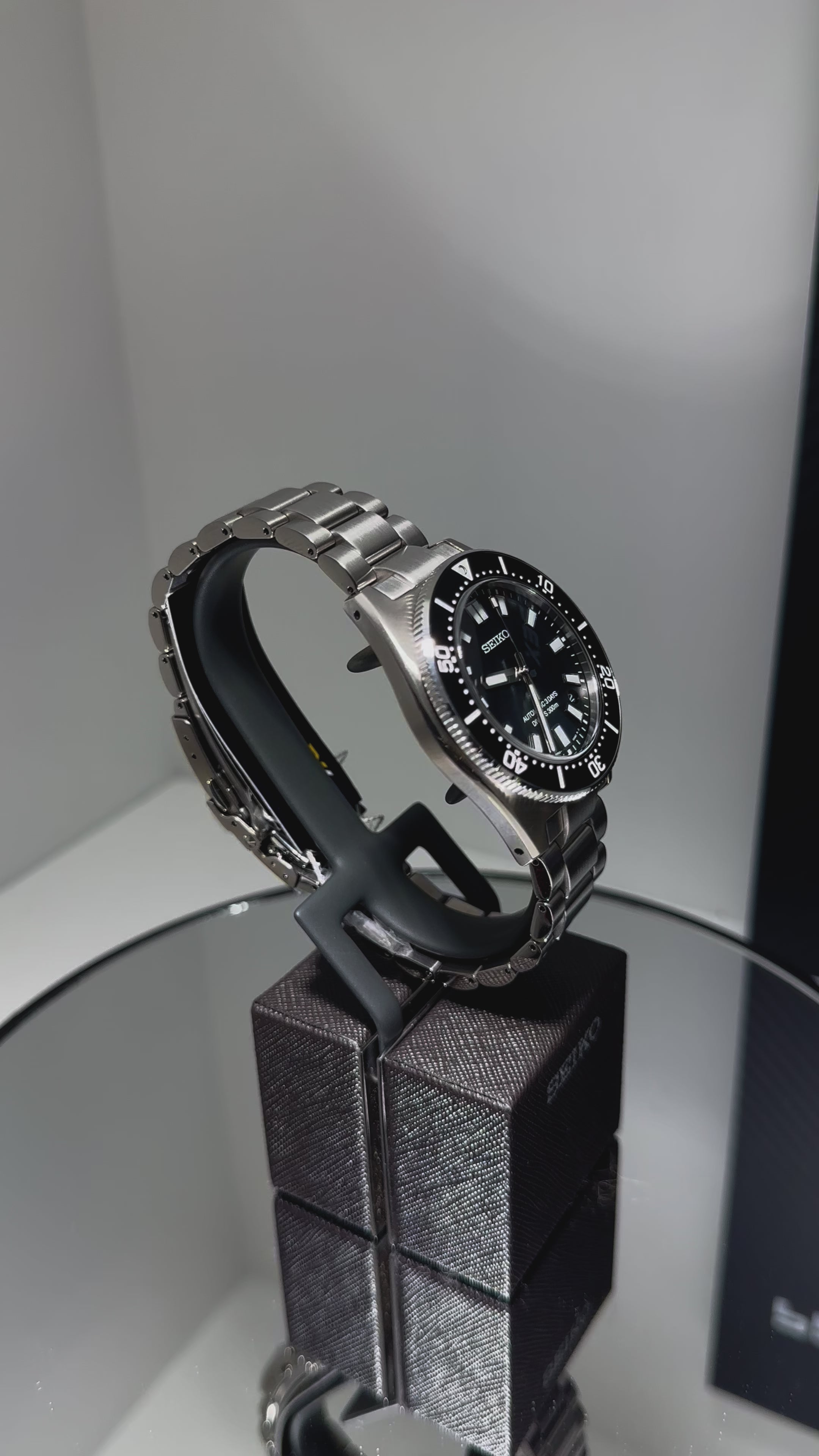 Seiko Prospex - 1965 Revival Divers - Cove Black