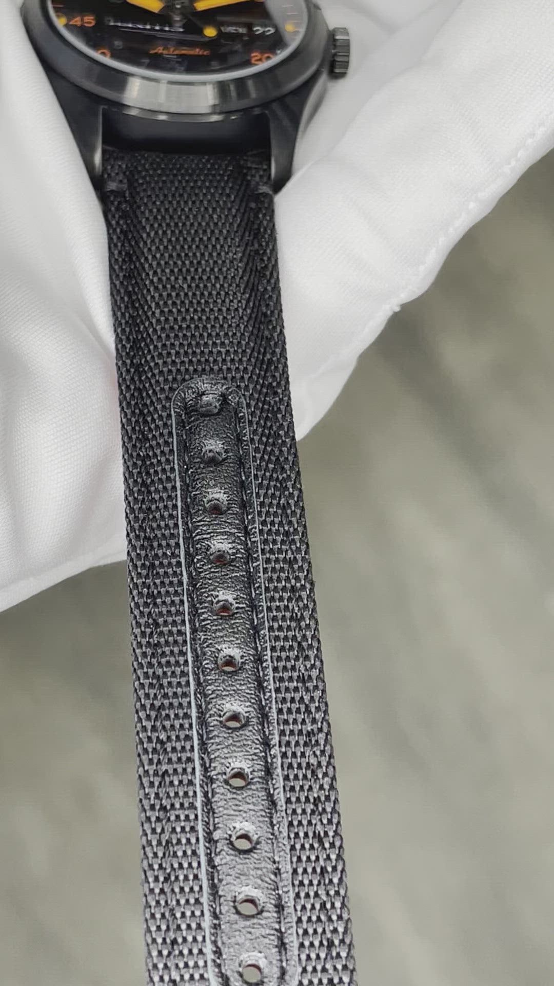 Seiko 5 Sport - Série Militaire - Noir et Orange