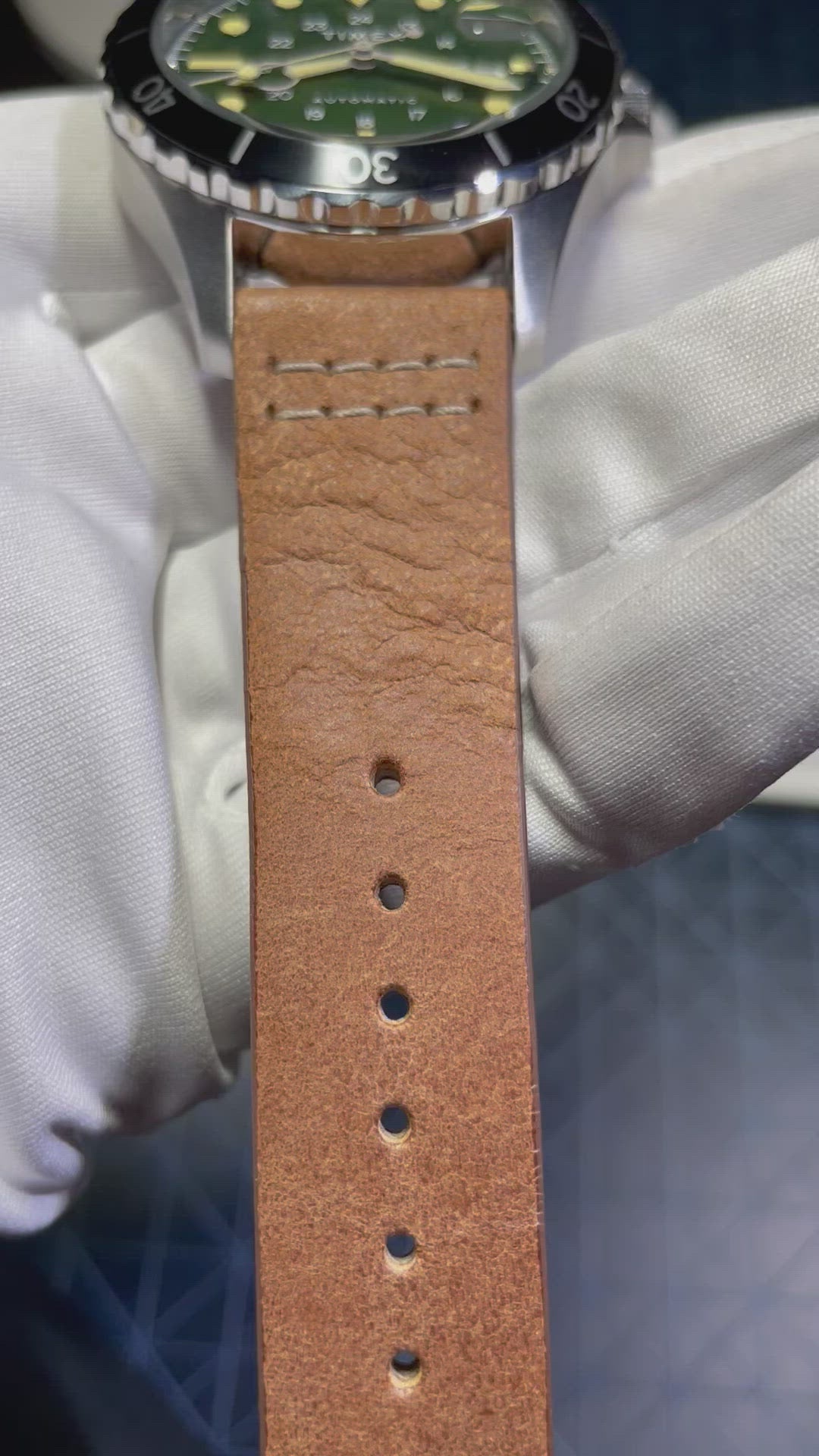 ਟਾਈਮੈਕਸ - NAVI XL 41mm ਆਟੋਮੈਟਿਕ - ਹਰਾ ਡਾਇਲ