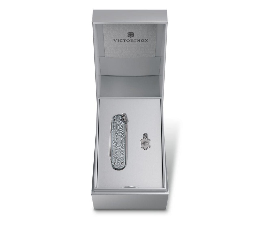 Victorinox - Small Swiss Army Knife - 0.6221.34