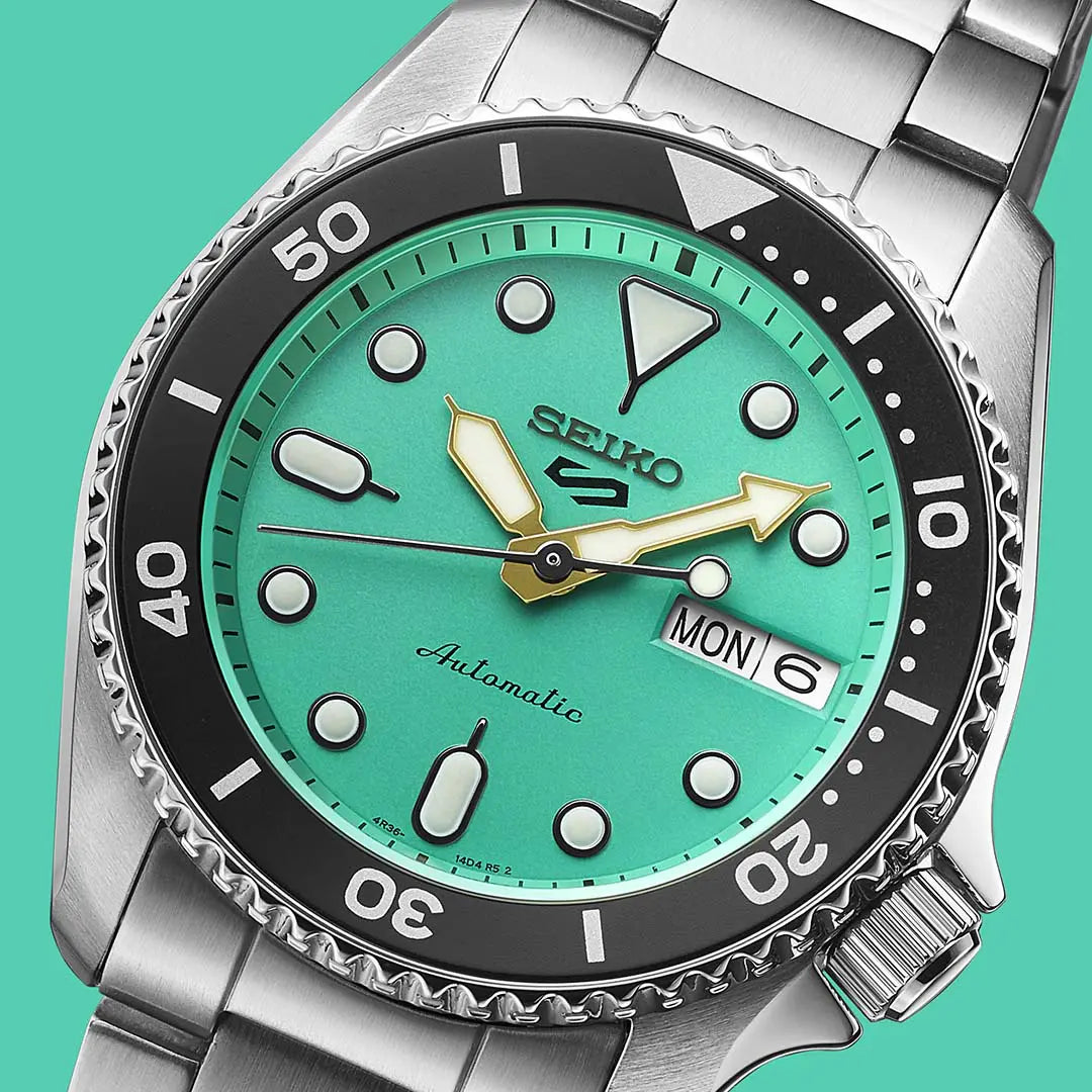 Seiko 5 sales sports green face