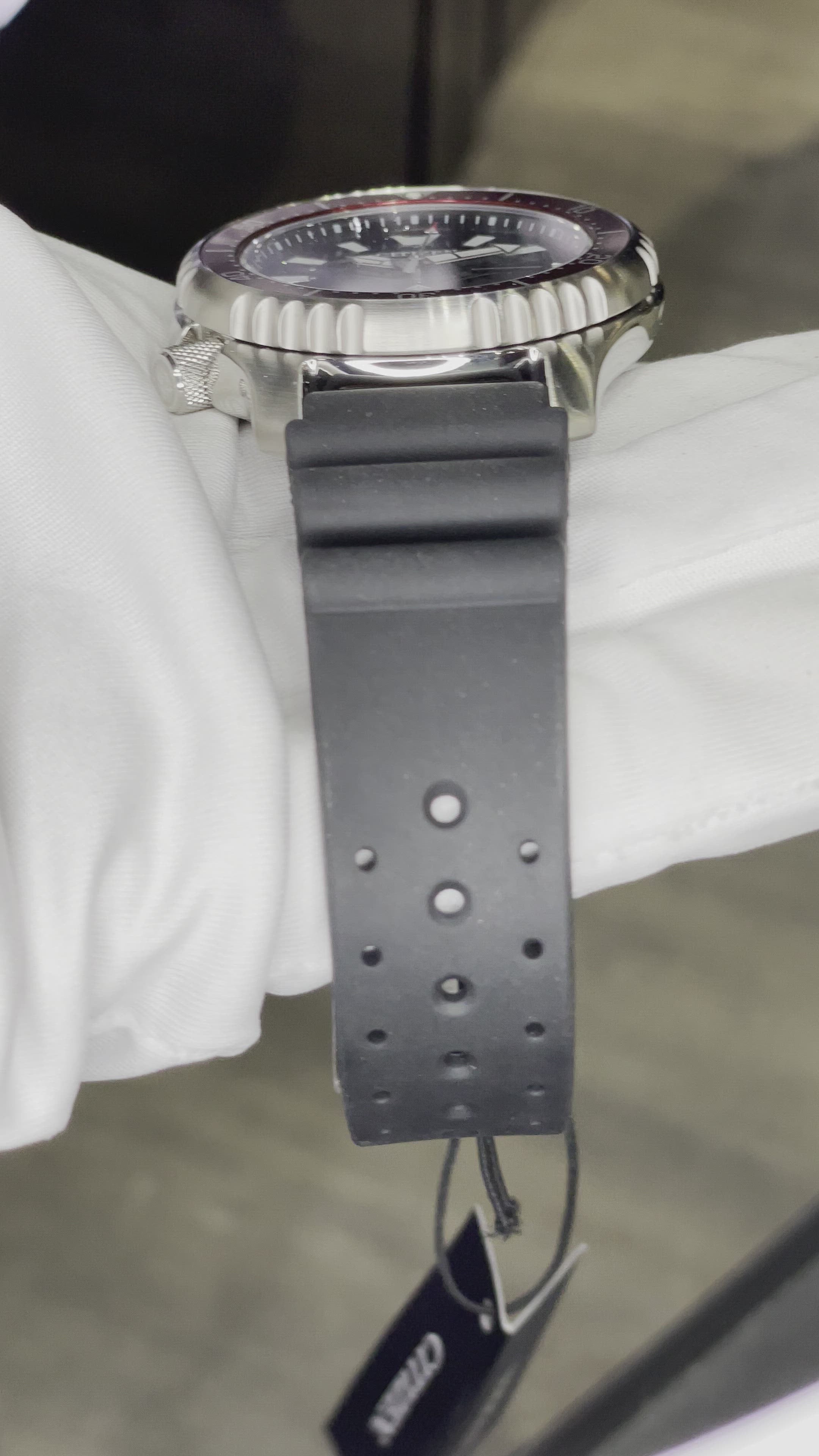 Citizen Automatic - Promaster FUGU - Red Bezel