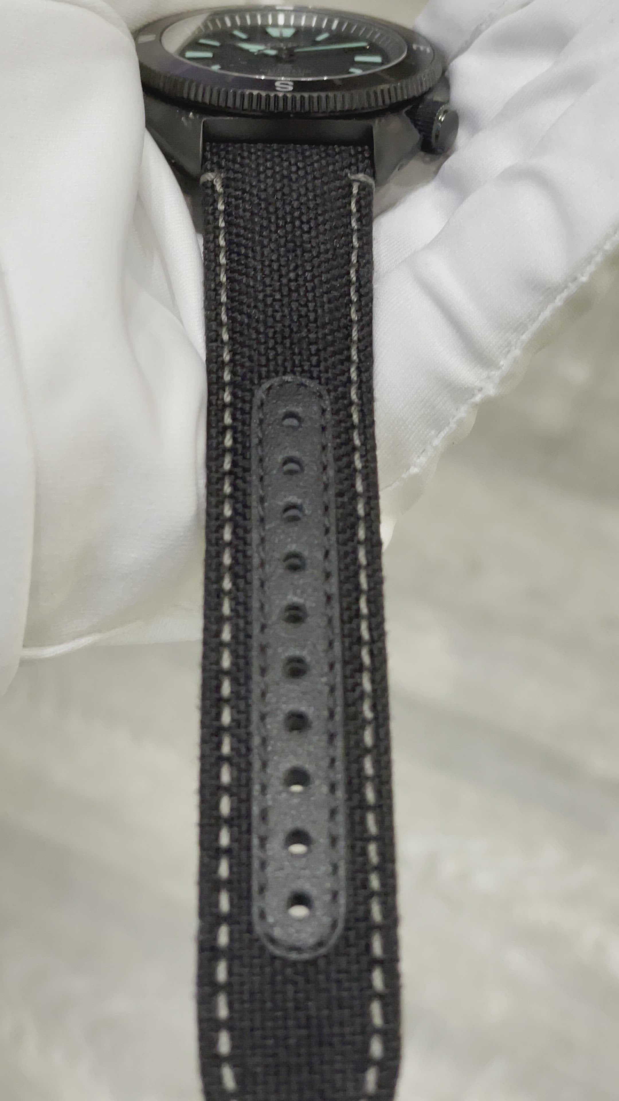 Seiko PROSPEX - 42mm Land Tortoise - Black Series